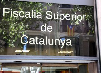 El fiscal ordena a los Mossos precintar los colegios electorales antes del sábado