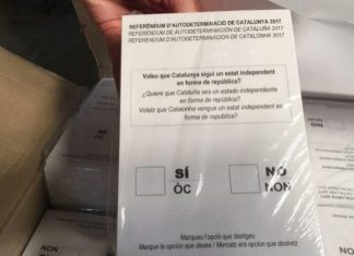 La Guardia Civil requisa 100 urnas y 2,5 millones de papeletas en un almacén de Igualada