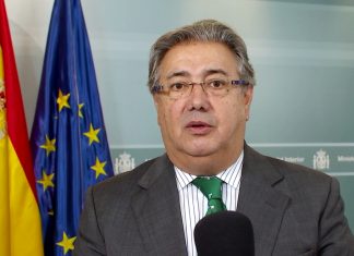 Juan Ignacio Zoido: «La equiparación salarial comenzará a partir de los presupuestos del año 2018»