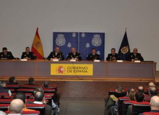 La Policía Nacional se reúne con el sector sanitario para evitar agresiones